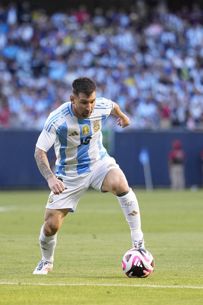 俯视角弹幕射击游戏《第一次下降》Steam页面开放