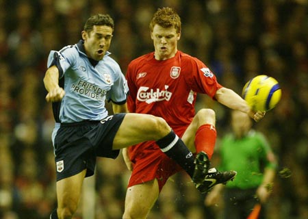 激荡青春热血，比肩03版传奇世界，开创九职业流派新纪元！