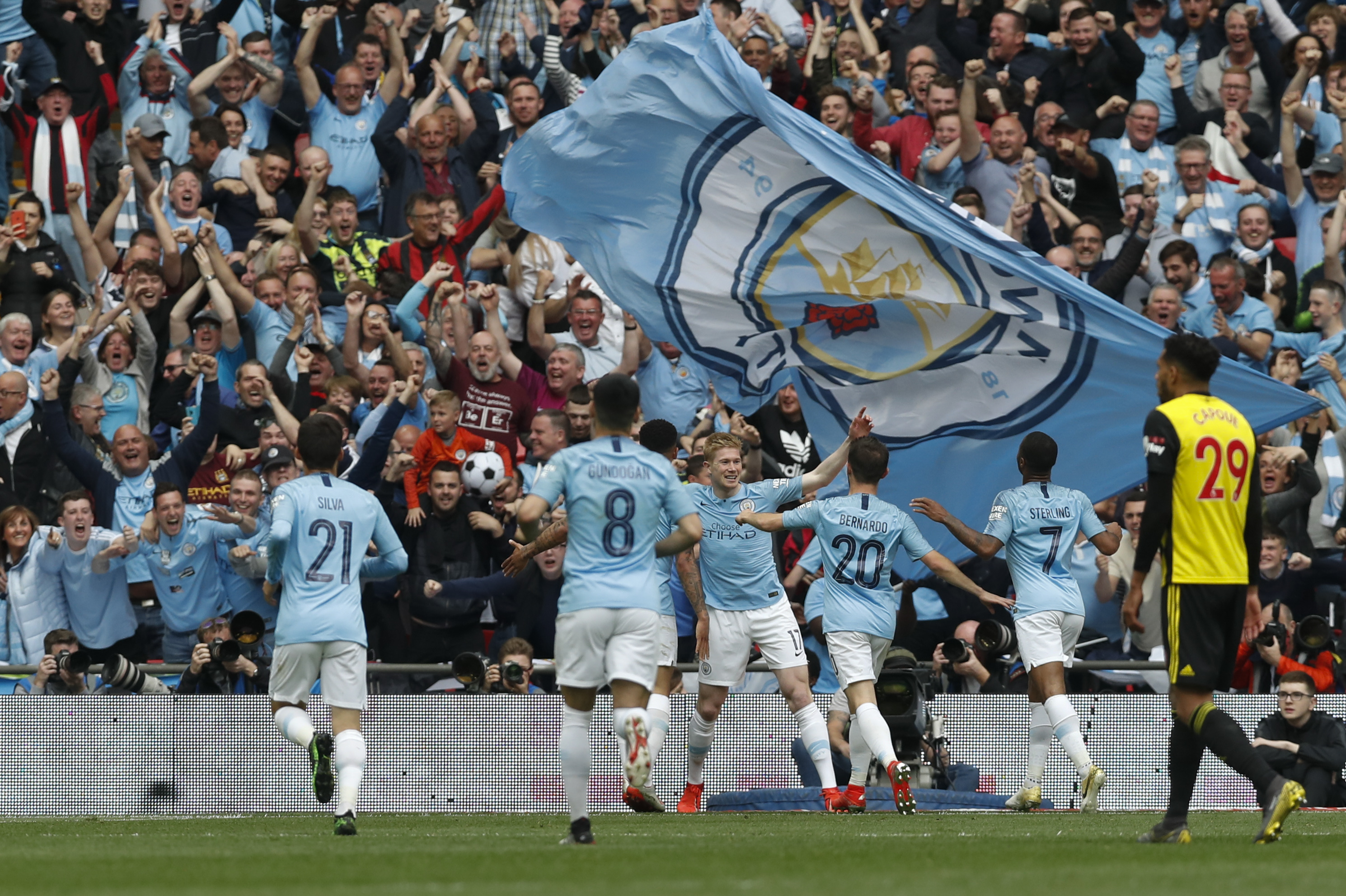 电竞热度持续攀升 休闲游戏用户规模同步扩大